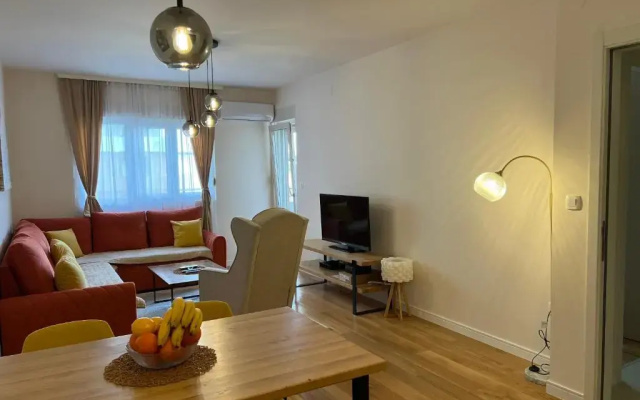 White Homes apartment 12