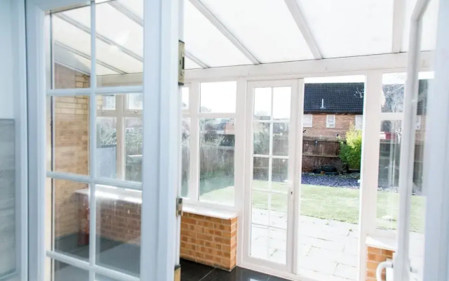 5guests-familyfriendly-parking-gardenview-centre