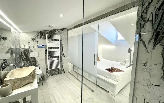 Mariarosa Suites