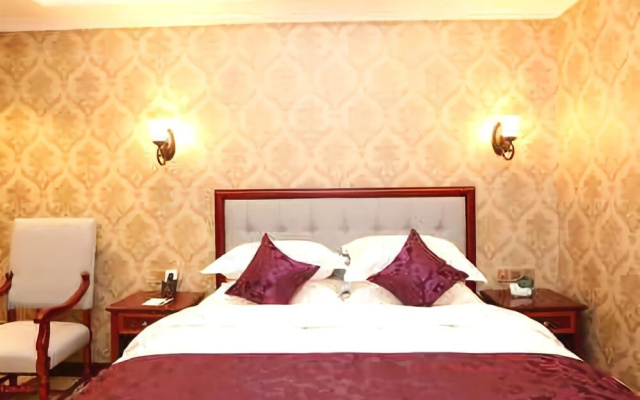 Platinum Era Hotel