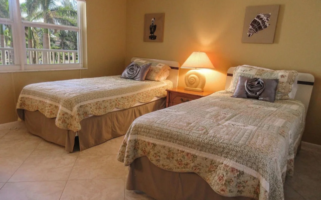 Eden House #302