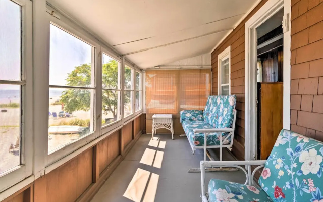 Beachfront Connecticut Retreat w/ Views!