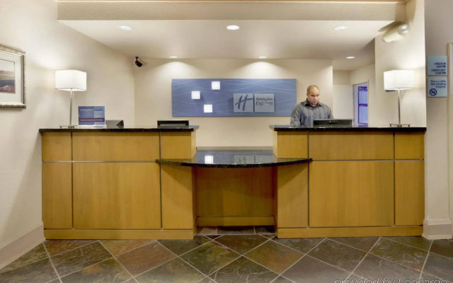 Holiday Inn Express Monterey-Cannery Row by IHG