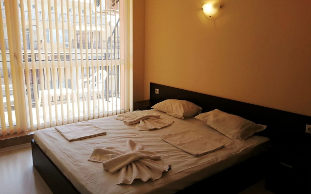 Menada Sunset Beach 4 Apartments