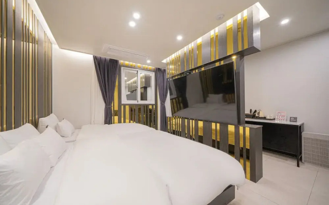 Brown Dot Hotel Sinan