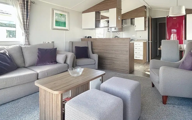 Premium Lodge - Sleeps 8 - Seton Sands Beach