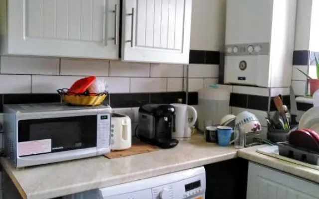 Comfortable double bedroom in London