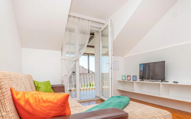 Beautiful Home in Vodice With Wifi and 2 Bedrooms