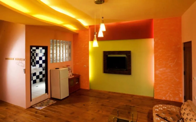 J Lin Hostel