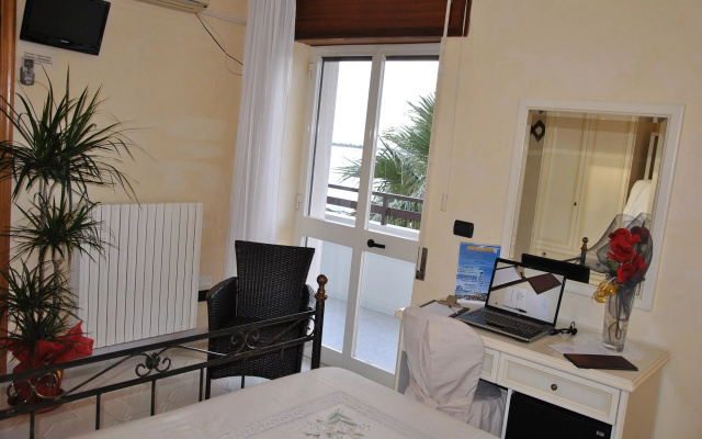 Hotel Mediterraneo