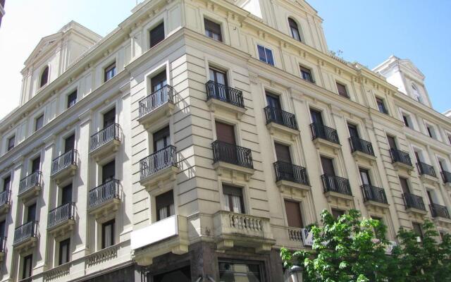 Отель Hostal Abadia Мадрид вид на фасад