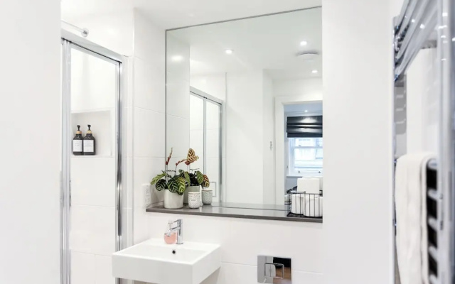 Chapel - Central Studio Apartment