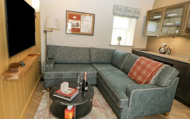Hilton Cottage