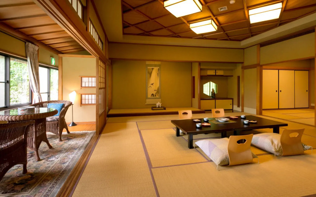 Kanazawa Yuwaku Onsen Ryokan Kanaya