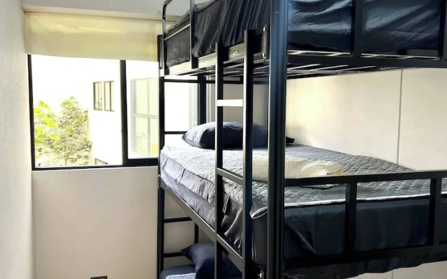 Modern Apartment for 9 San Isidro