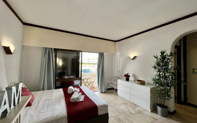 Albufeira Central 3 With Pool by Homing