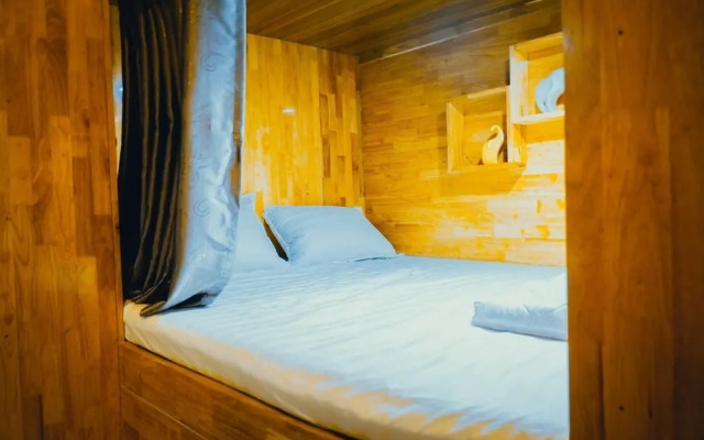 The Dorm Tam Toà