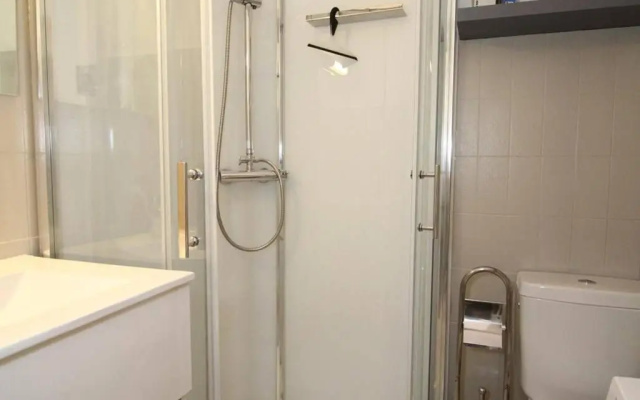 Appartement Balaruc-les-Bains, 1 pièce, 2 personnes - FR-1-553-128