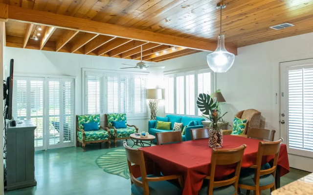 The Hideaway 4 Bedroom Condo
