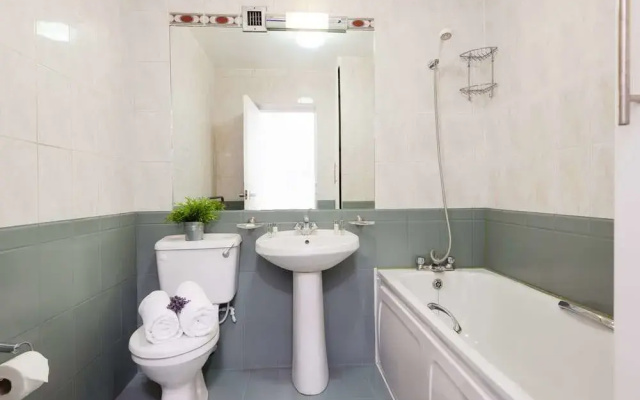 FG Property - Earls Court Cromwell Sherborne I