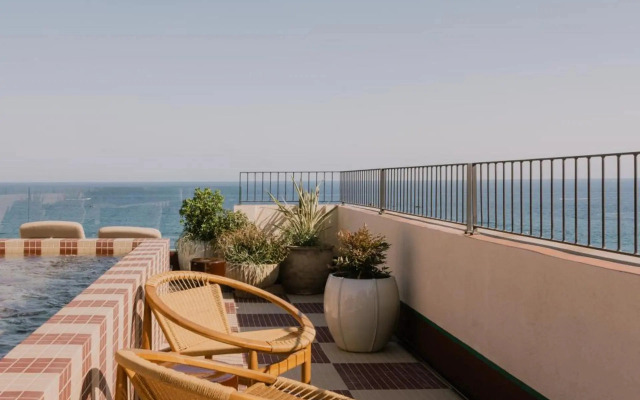 Suites by Miramar - Adults only