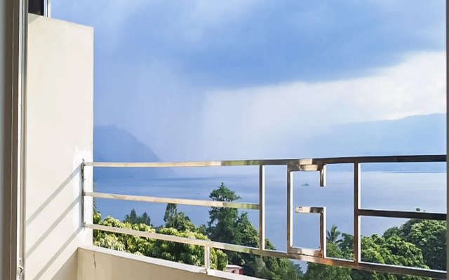 Urbanview Hotel Gapura Parapat by RedDoorz