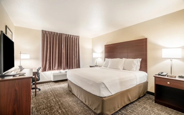 Cobblestone Hotel & Suites - Newport