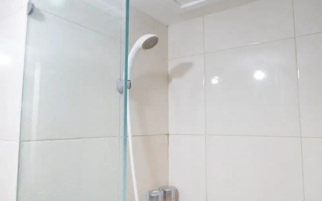 Studio Room Apartment Connected to Mall at Tanglin Supermall Mansion