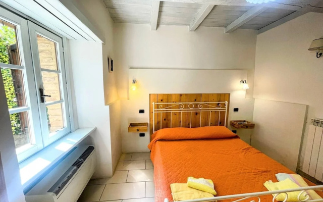 Spoleto Poolside - Sleeps 24