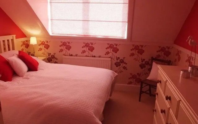 Lyndale House, Tenby