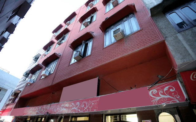 Collection O 12986 The Red Hotel