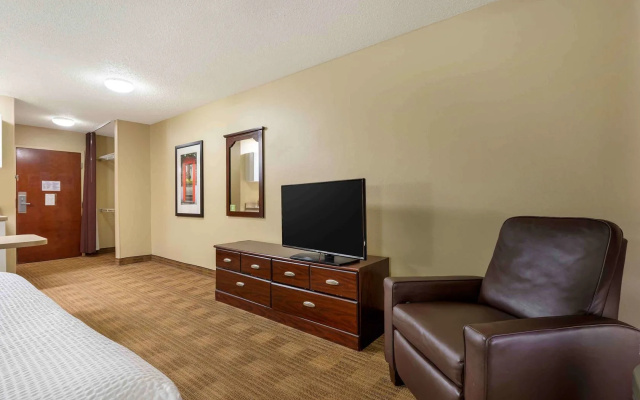 MainStay Suites Columbus North – Worthington