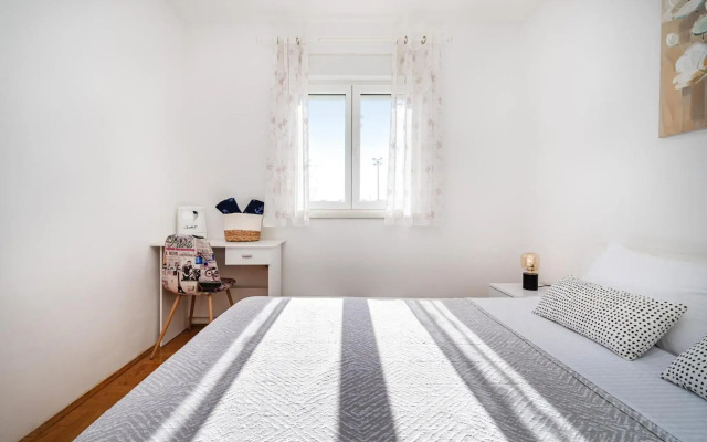 Apartment Višnjik