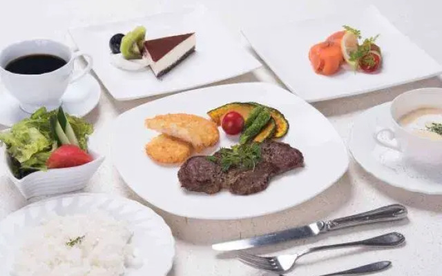 Yao Grand Hotel