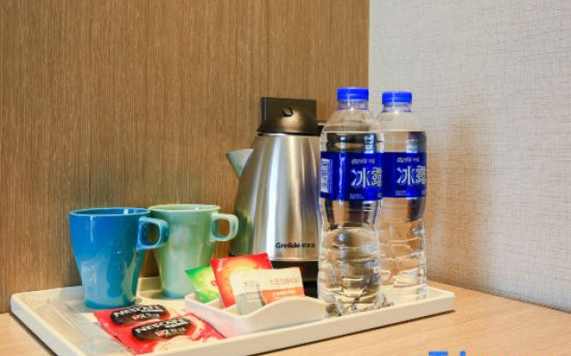 Grace Select Hotel (Wuhan Baishazhou Yangsigang Yangtze River Bridge)