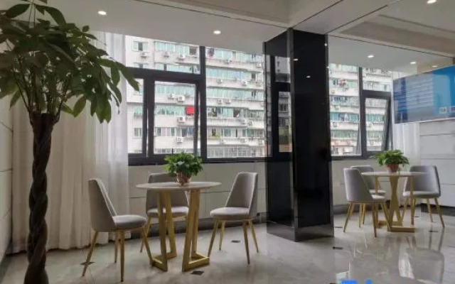 Yunyang Chenyi Hotel