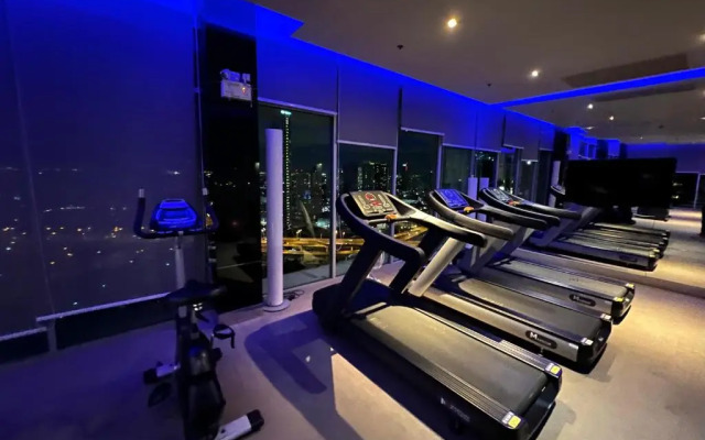 5 Mins Sukhumvit BTS, Fully Equipped Peaceful Escape Pad