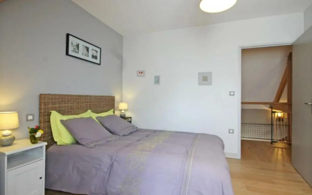 Gîte Juvigny-Sous-Andaine, 6 pièces, 12 personnes - FR-1-497-18
