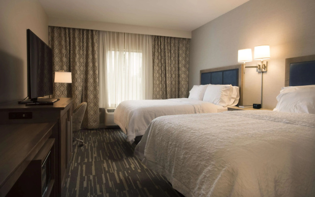 Hampton Inn & Suites Seattle/Redmond