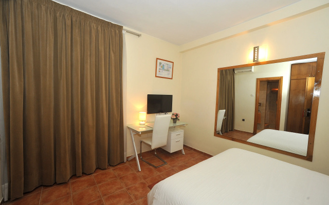 Casablanca Suites & SPA