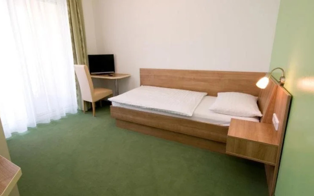 Hotel Bauer