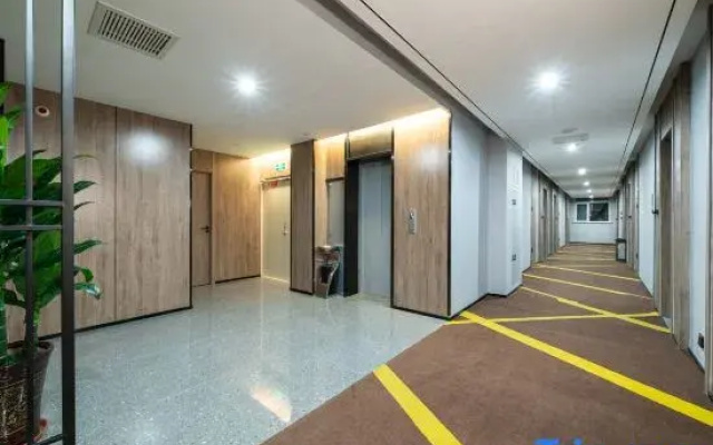 Manzhou Hotel (Lanzhou Zhongchuan International Airport)