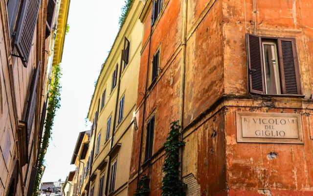 Апартаменты Campo de' Fiori Cozy Studio вид на фасад