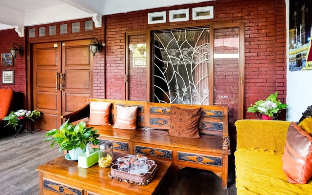 OYO 91827 Tutus Homestay Syariah
