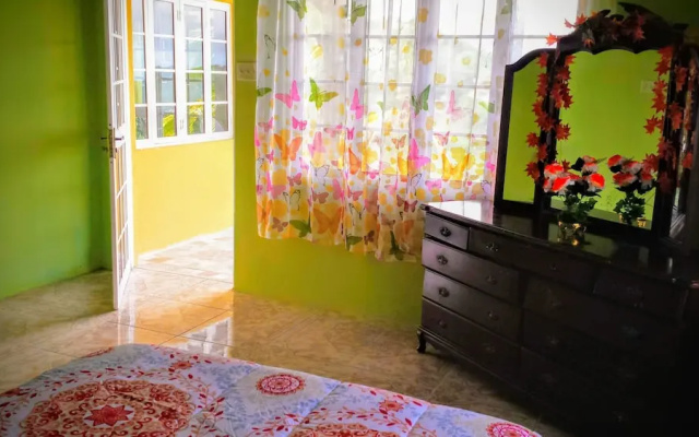 Bamboo - Sleeps 2 - Garden - Parking