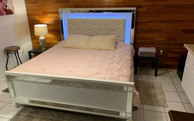 Deluxe studio & Pet friendly