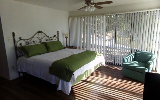 Treetop Condominium