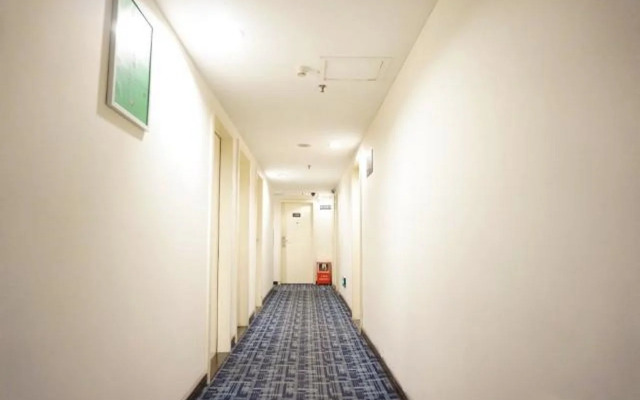 7 Days Inn Nanchang Pedestrian Street Wanshougong Subway Station Branch