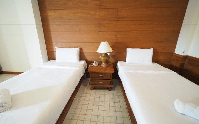 Fah Place Hotel
