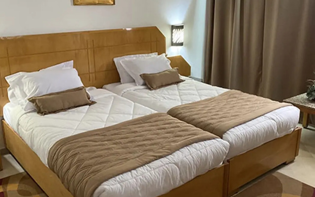 Hotel Diplomat